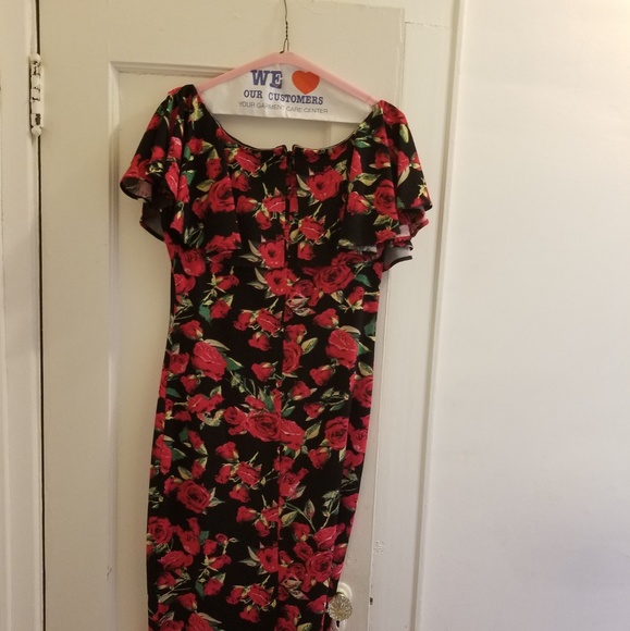 Dress - Picture 3 of 3